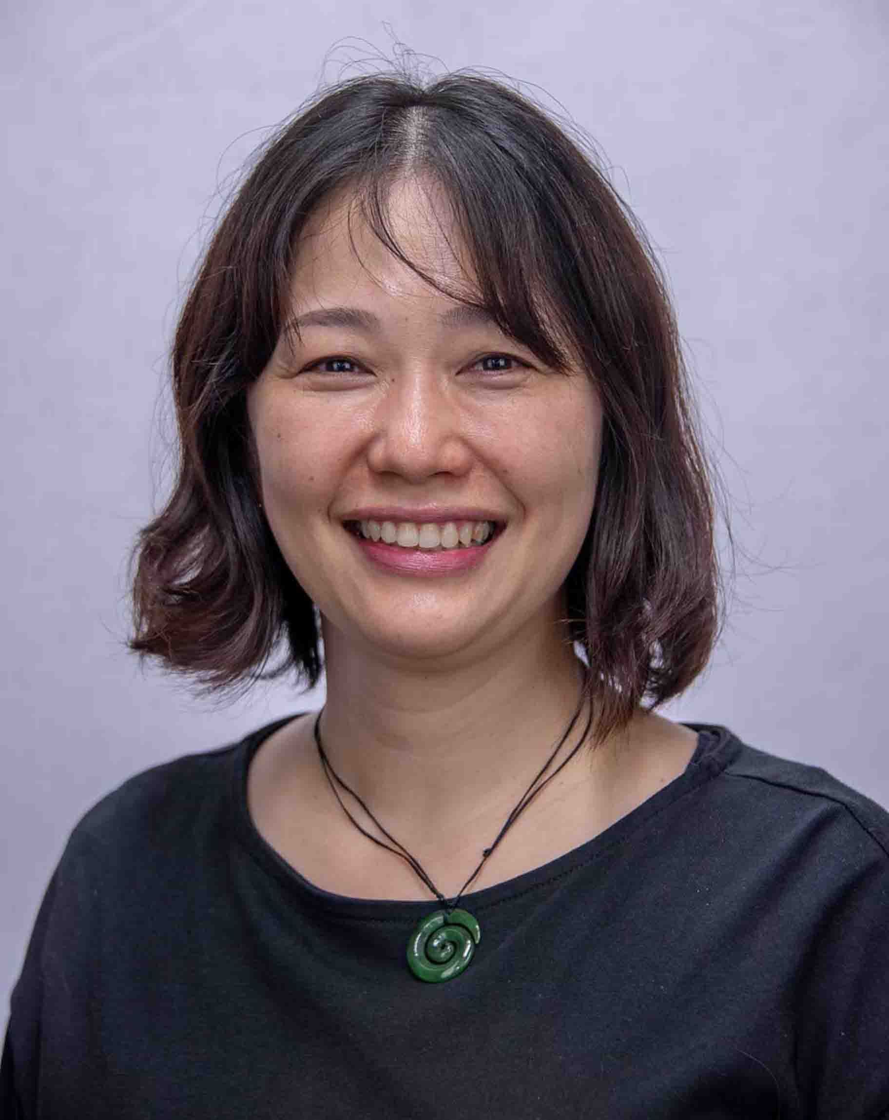 MAKI KOBAYASHI