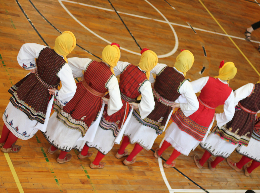 “Jane Sandanski” Macedonian Dancers in A-JIS - Aoba-Japan International ...